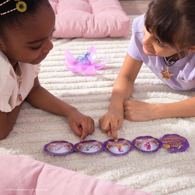 Unicorn Academy Sammelfiguren im Blütenstand