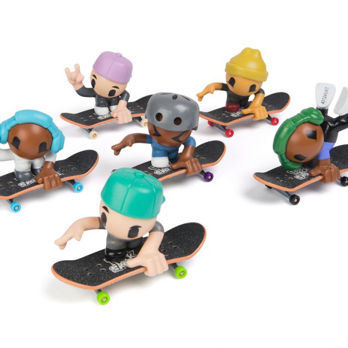Tech Deck SK8 Crew Fingerboard mit grüner Kappe Figur