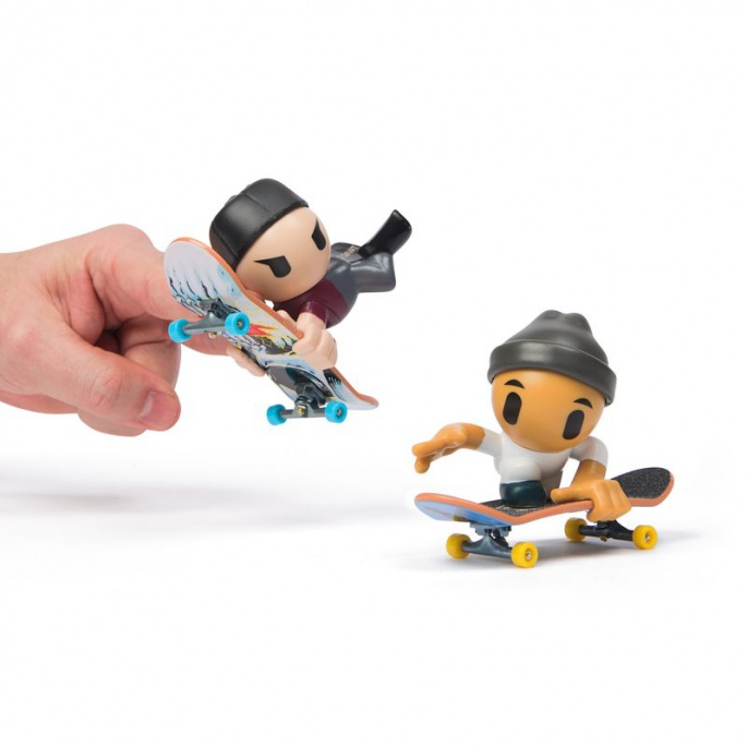 Tech Deck SK8 Crew Fingerboard mit Figur Doppelpack graue Mütze und schwarze Kappe