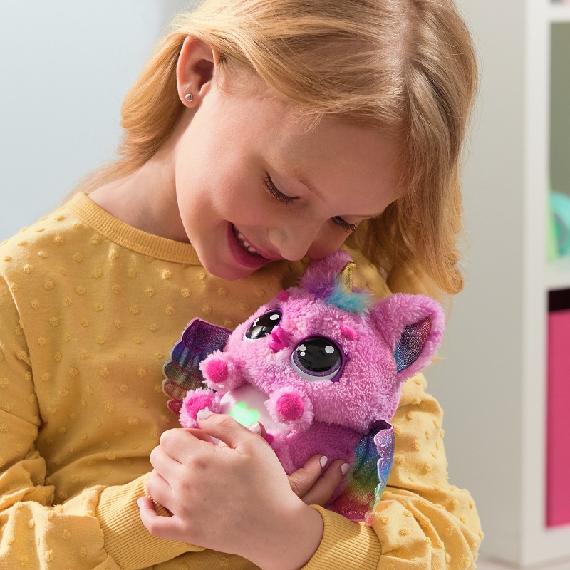 Hatchimals schlüpfendes interaktives Einhorn-Tierchen