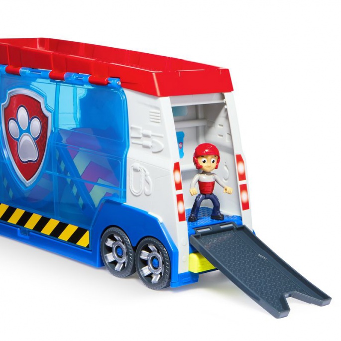 Vorteilspaket: Großer Patroller mit Geräuschen und Lichtern + Farmfrau Yumi und Skye zum halben Preis