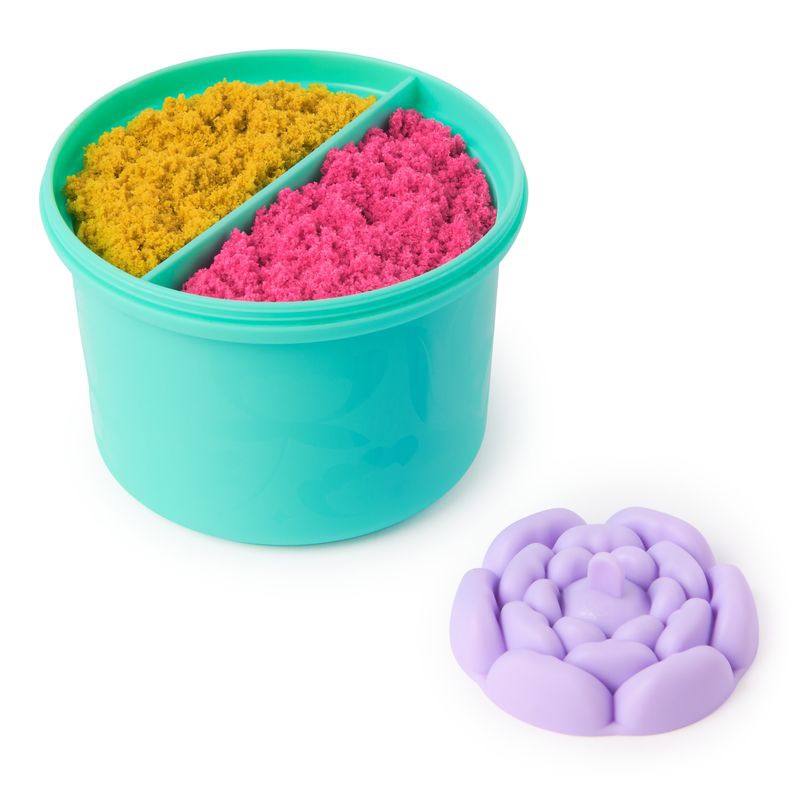 Kinetic Sand entfaltet sich wie ein Aufziehspielzeug