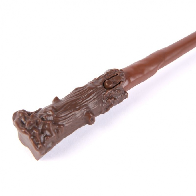 Aktion Harry Potter Zauberstab mit leuchtendem Patronus + Figuren Harry und Cho zum halben Preis
