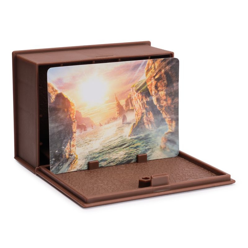 Drachenzähmen leicht gemacht Figur mit Karten im Drachenbuch