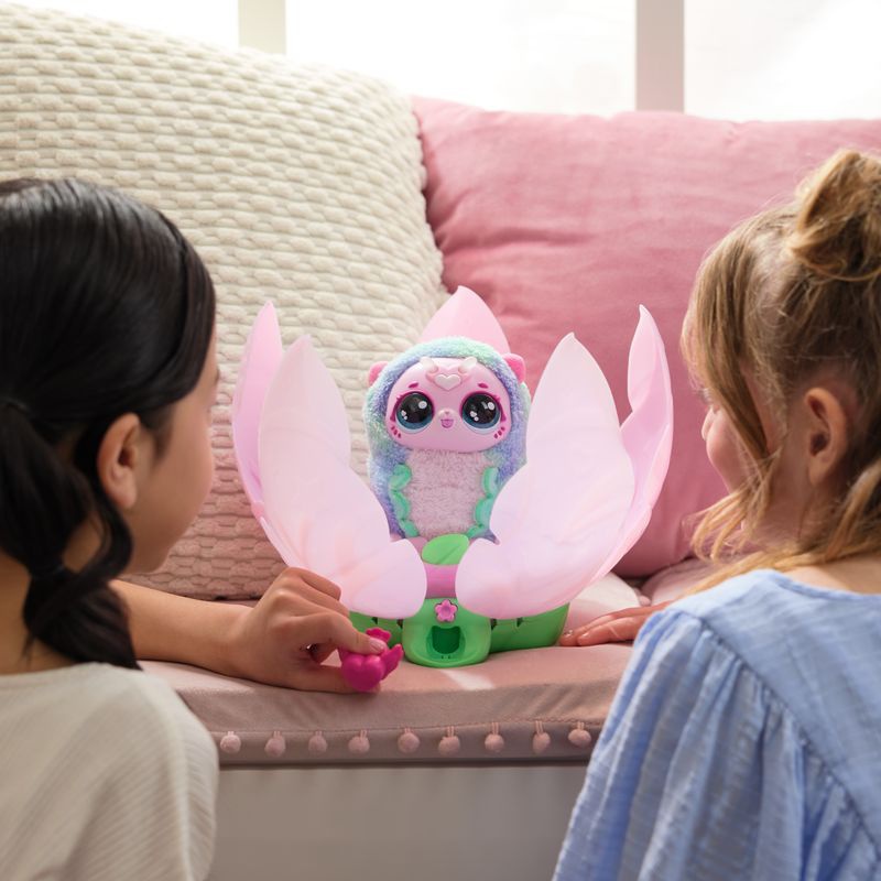 Hatchimals Bloomables Blütenknospe mit Überraschungskätzchen