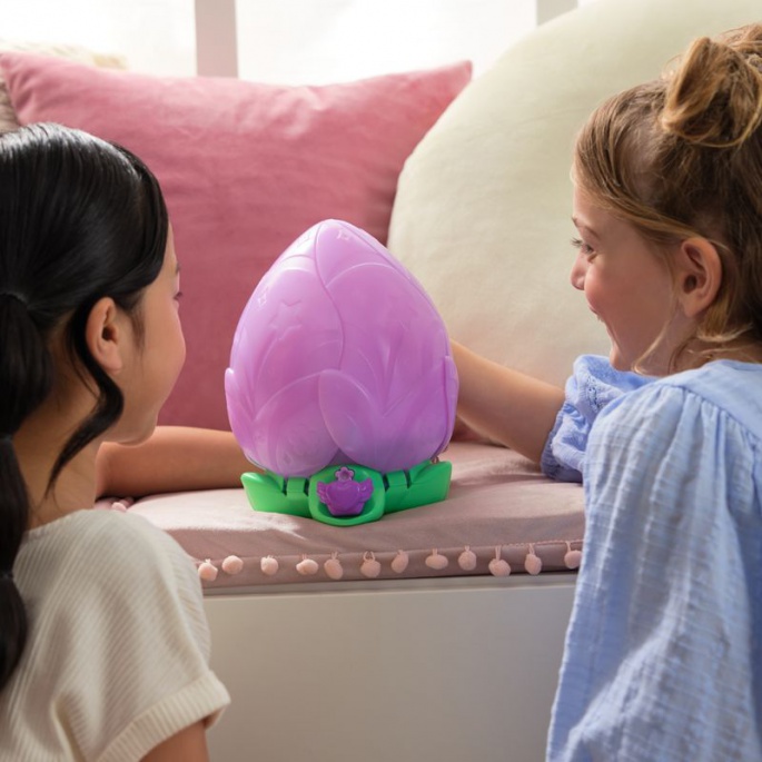 Hatchimals Überraschungs-Knospe mit Welpen