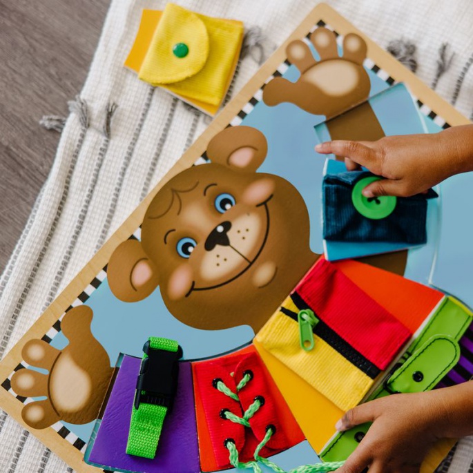 Melissa & Doug Grundlagen des Anziehens