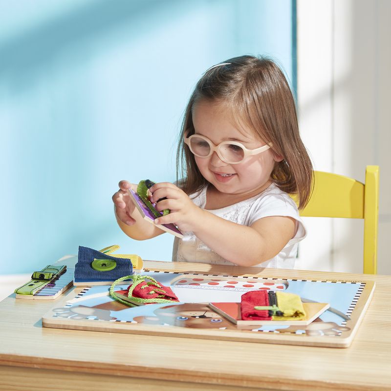 Melissa & Doug Grundlagen des Anziehens