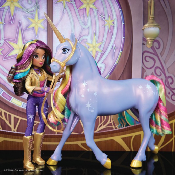 Sparset: Unicorn Academy leuchtender Wildstar 28 cm und Sophia 24 cm + Halskette mit Ring