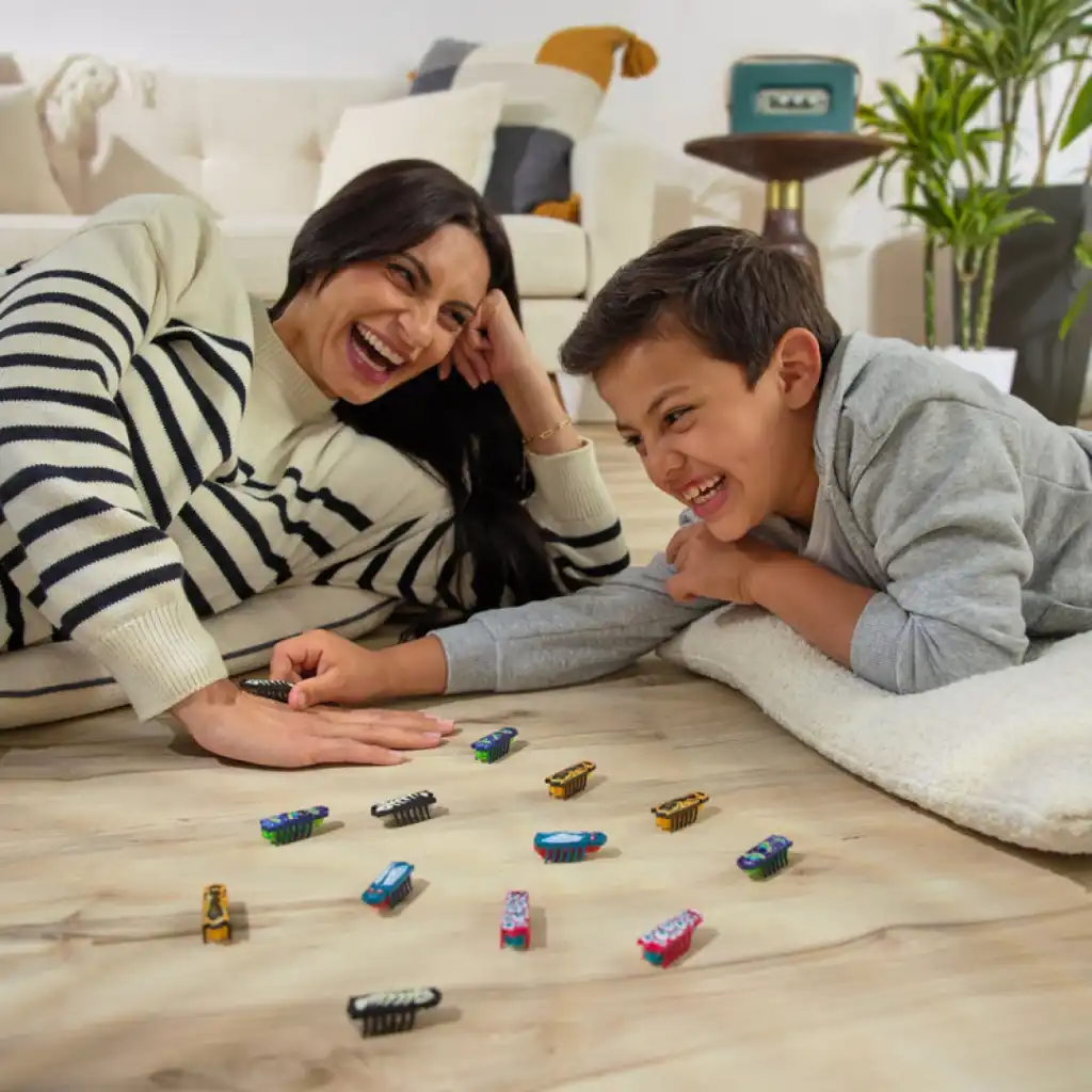 Fördern Sie technisches Denken durch Spielen mit STEM-Spielzeug.
