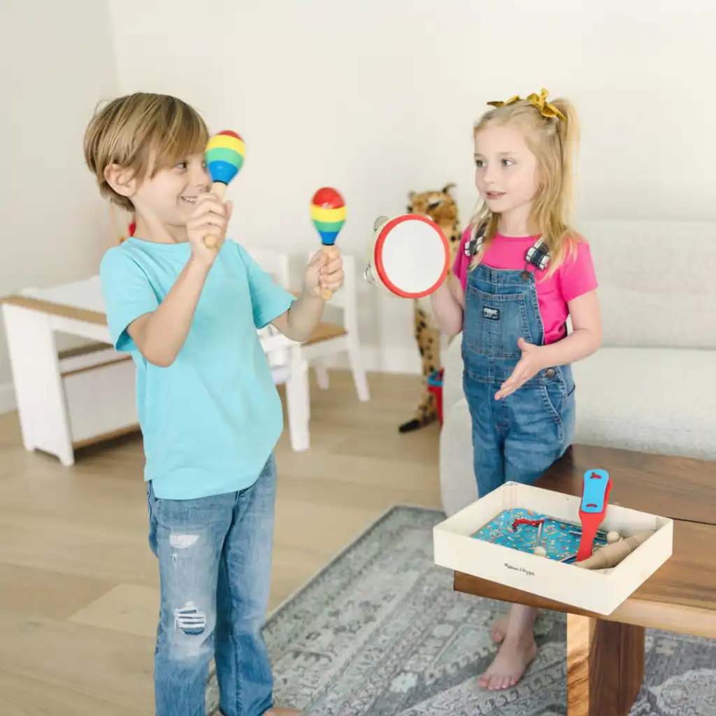 Detailreich gestaltete Holzinstrumente für ein perfektes Musikerlebnis Ihrer Kinder.